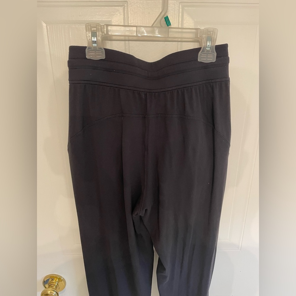 Lululemon Ready to Rulu High-Rise Jogger
Black size 4 - Picture 9 of 12